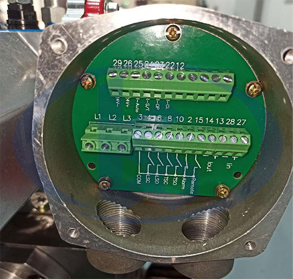 就地接線(xiàn)盒